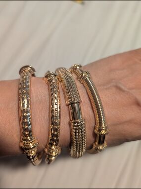 Nordstrom Rack Gold-Tone Textured Bangle Bracelet Set - Women Jewelry